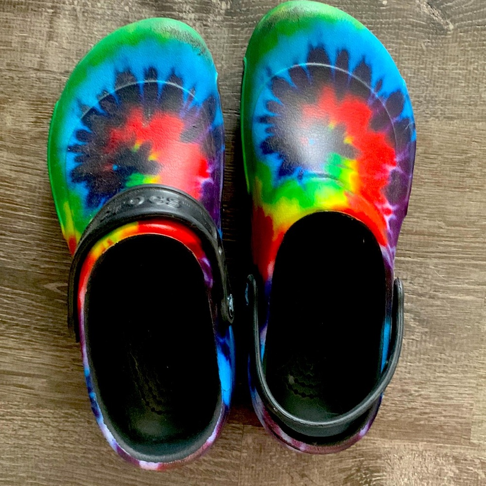 Tie Dye crocs Mens 7/Women 9